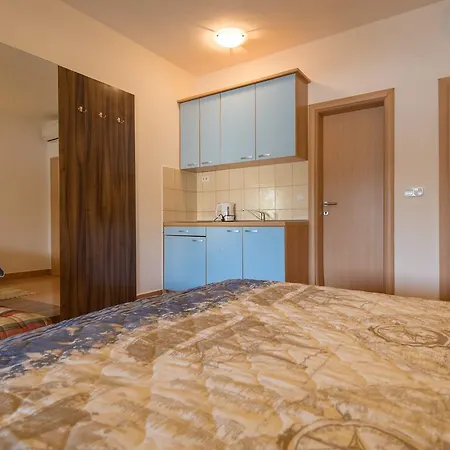 Kresic Apartment *